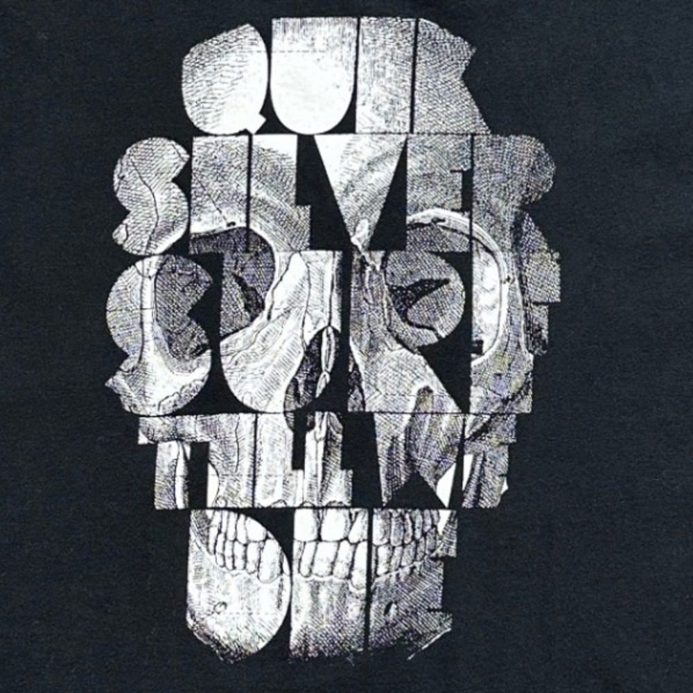 Quiksilver Graphic Skull T-Shirt Crewneck Large Black Grunge Gorpcore Mall Goth
